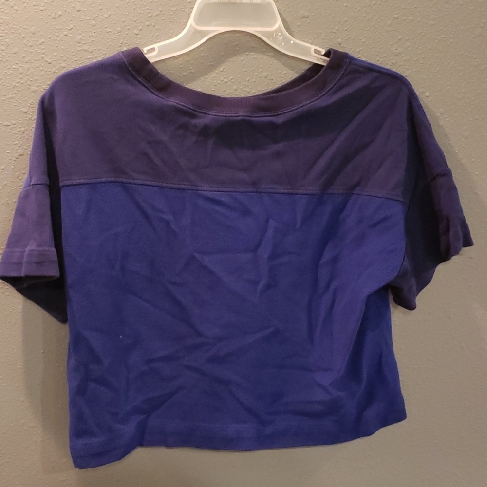 Nike top - Picture 4 of 5